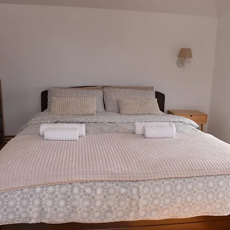 Seosko Turisticko Domacinstvo Kajsija Appartamento