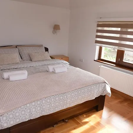 Seosko Turisticko Domacinstvo Kajsija * Čačak