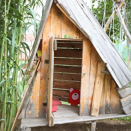 Seosko Turisticko Domacinstvo Kajsija Διαμέρισμα