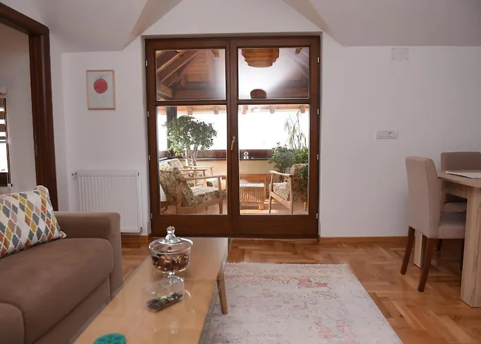 Апартаменты Seosko Turisticko Domacinstvo Kajsija