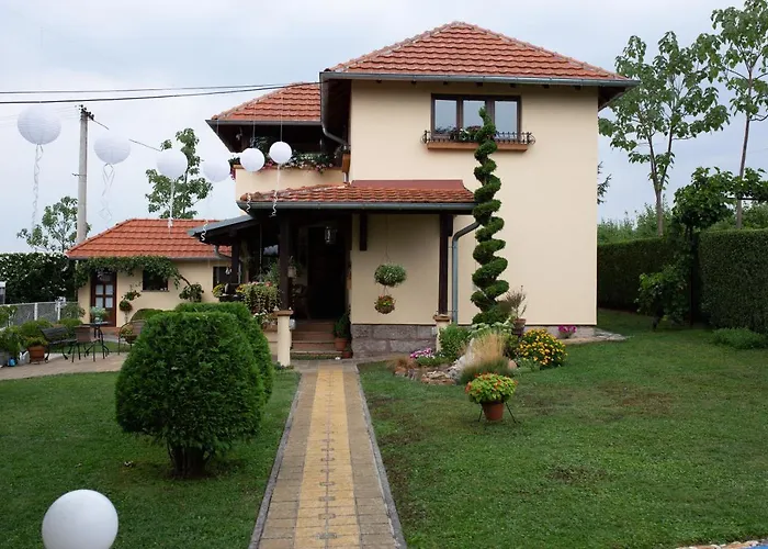 Апартаменты Seosko Turisticko Domacinstvo Kajsija *