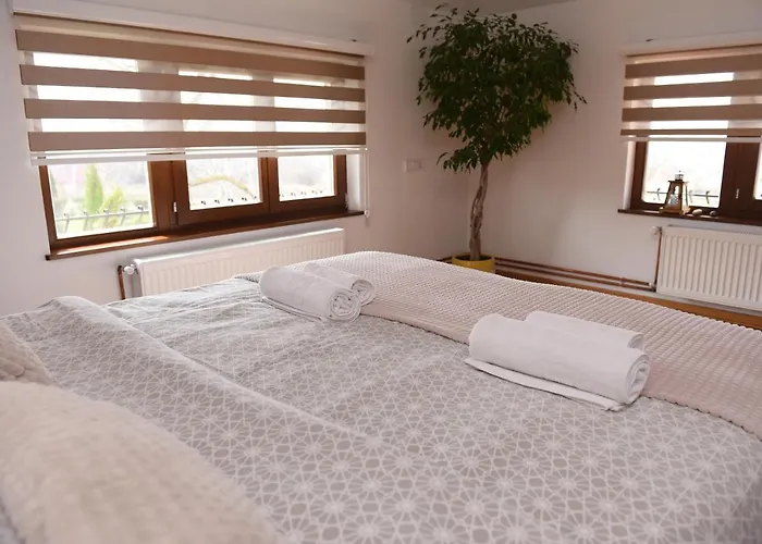 Апартаменты Seosko Turisticko Domacinstvo Kajsija